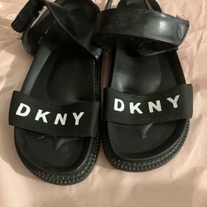 DKNY